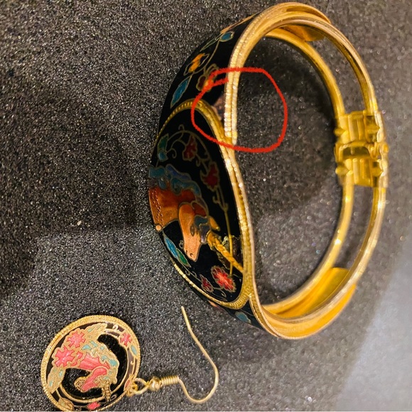 Vintage Cloisonné  Unicorn Flowers Bracelet and earring set - Picture 5 of 5